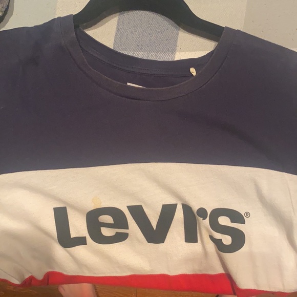 Levi’s logo t-shirt size small red, white, blue - Picture 4 of 5